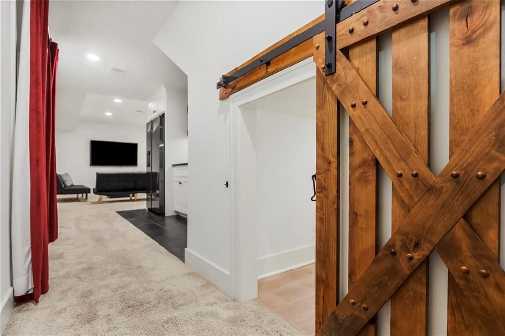 16205 Melrose Street — photo 44