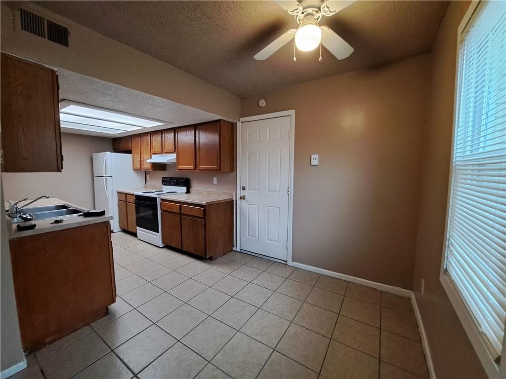 10009 NW Lema Drive — photo 25