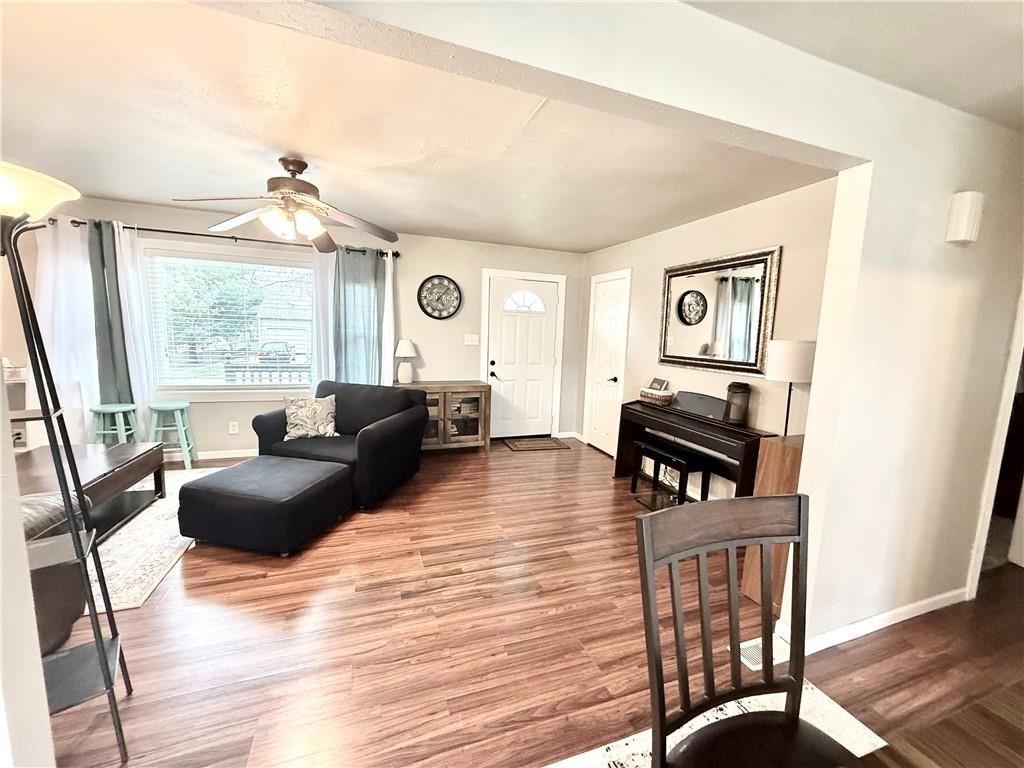 534 W Cooper Street — photo 6