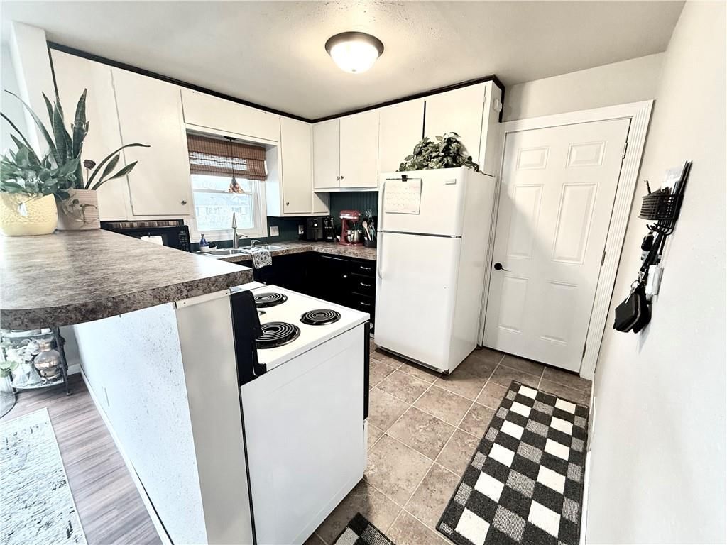 534 W Cooper Street — photo 10