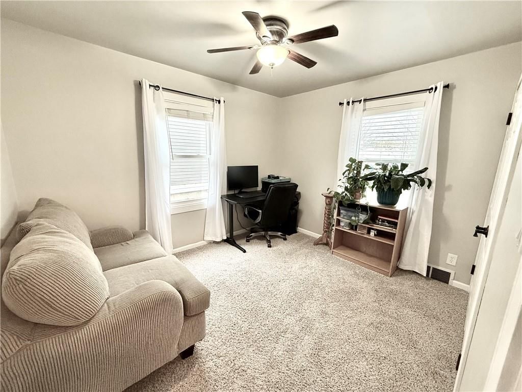 534 W Cooper Street — photo 17