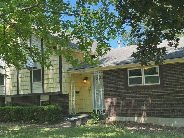 7722 E 90th Terrace, Kansas City, MO: listing photo 3