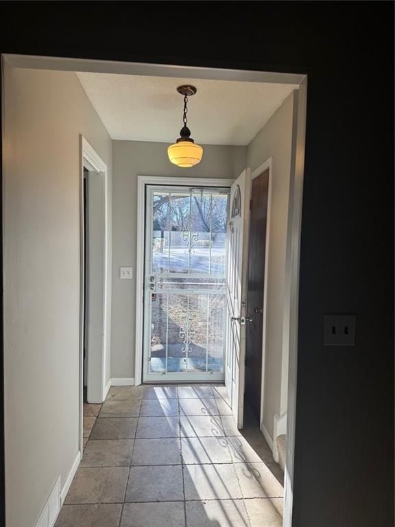 Photo 8 of 40 - 7722 E 90th Terrace, Kansas City, MO 64138