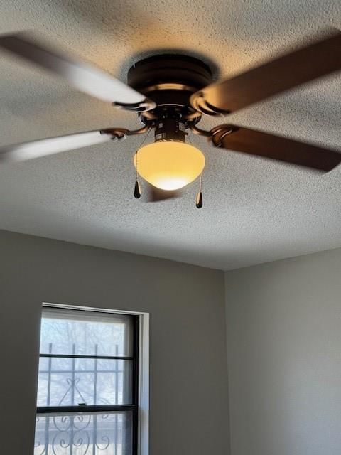 Photo 22 of 40 - 7722 E 90th Terrace, Kansas City, MO 64138