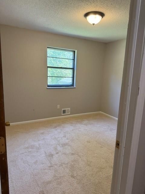Photo 25 of 40 - 7722 E 90th Terrace, Kansas City, MO 64138