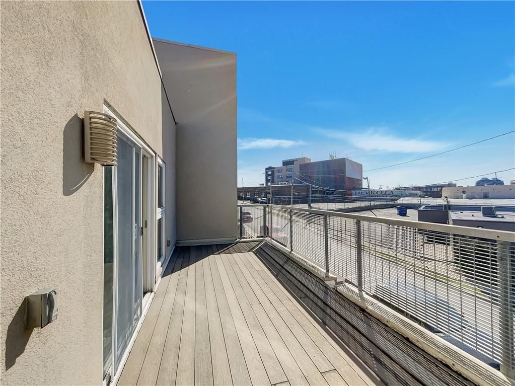 Photo 17 of 20 - 588 W 40th Street