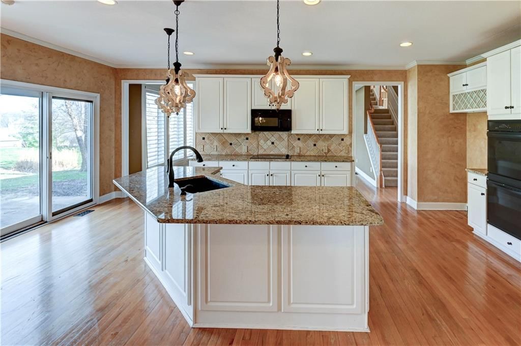 14557 Windsor Street — photo 18