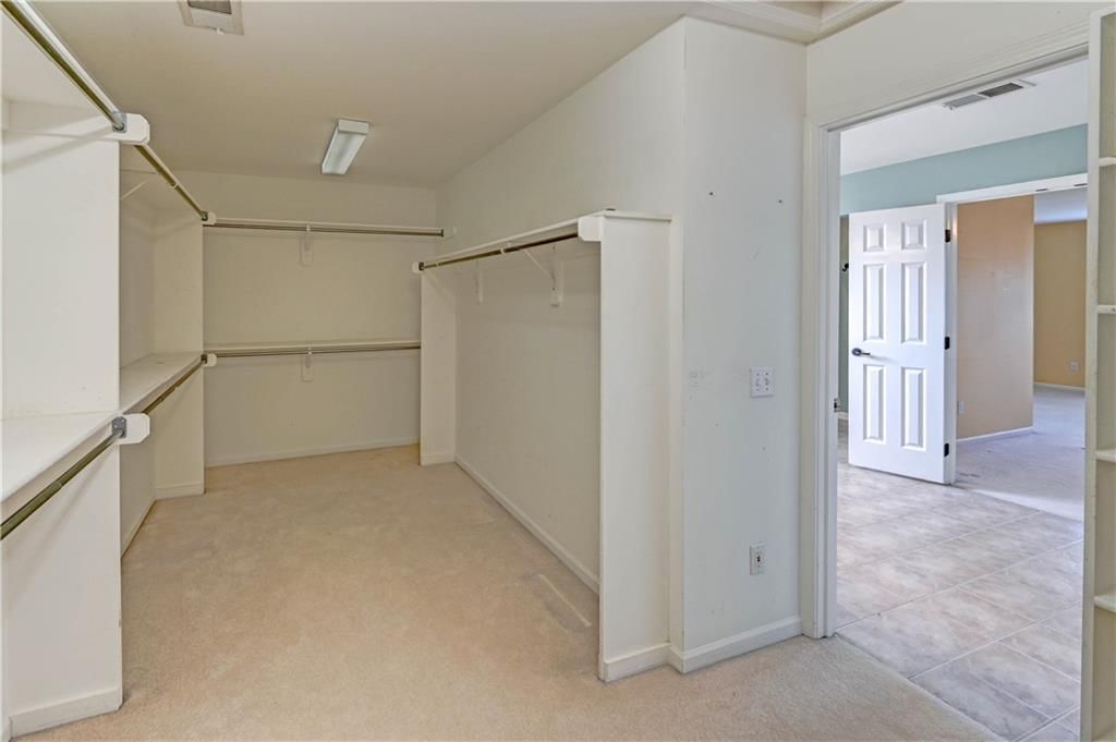 14557 Windsor Street — photo 45