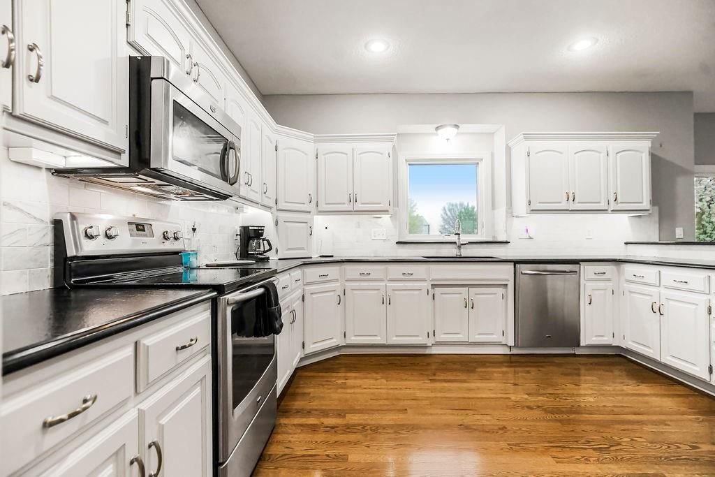 7840 W 274th Street — photo 13