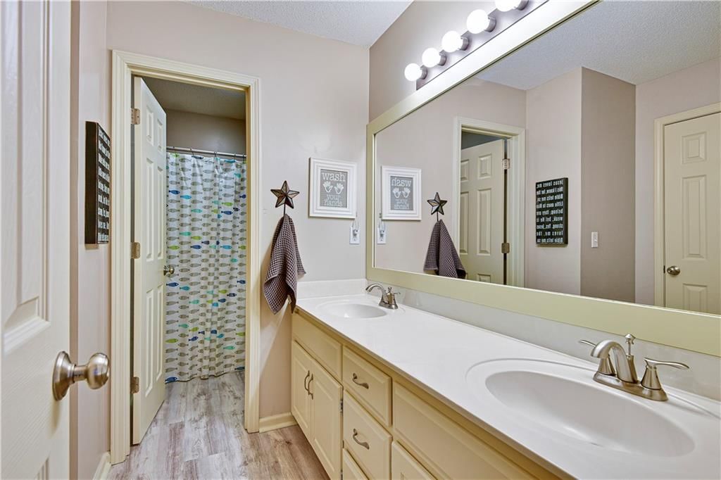 12123 S Clinton Street — photo 20