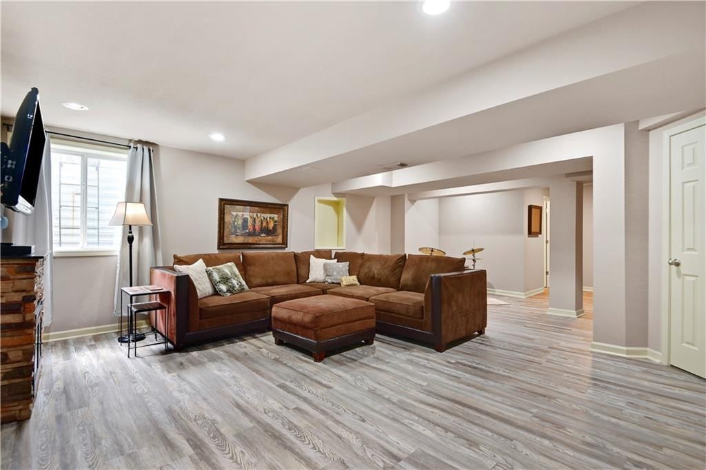 12123 S Clinton Street — photo 33
