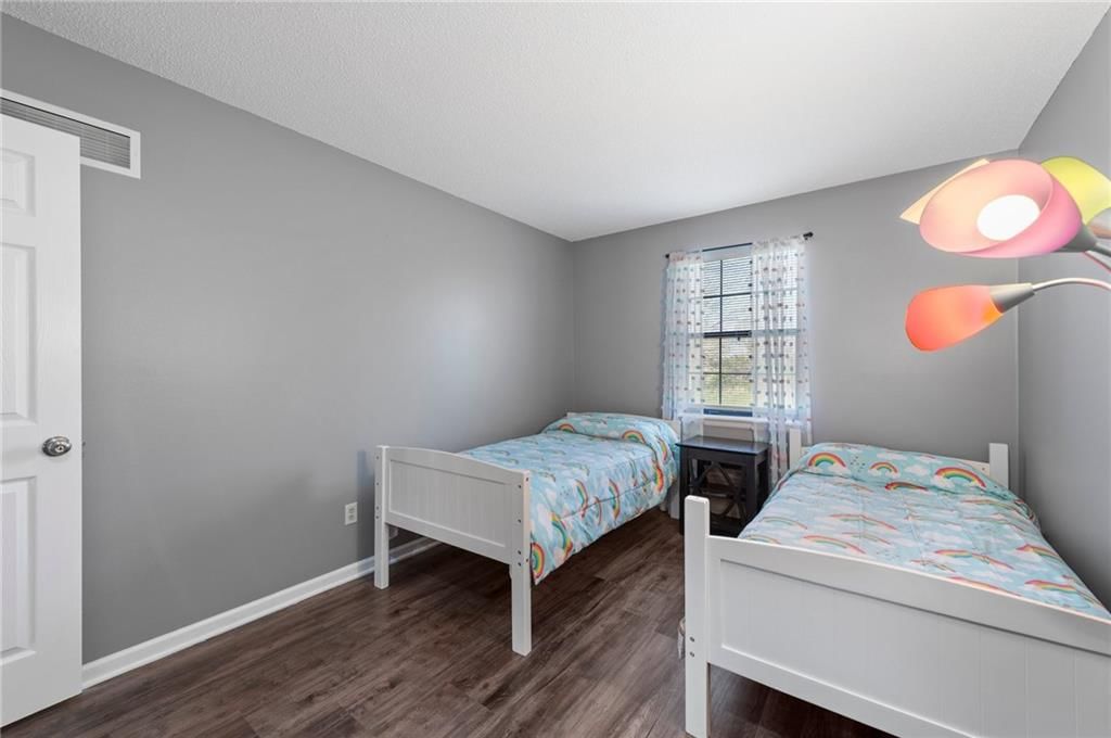 8668 N Hull Avenue — photo 26