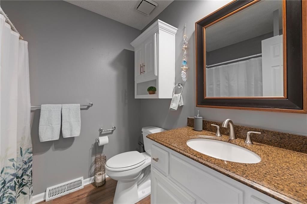 8668 N Hull Avenue — photo 27