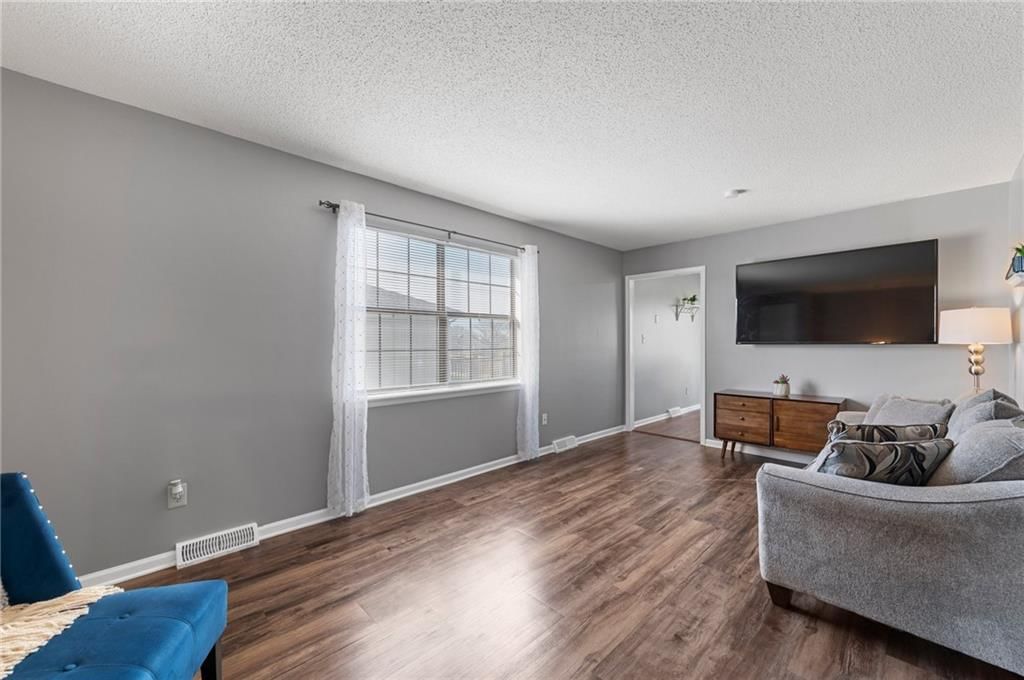 8668 N Hull Avenue — photo 35