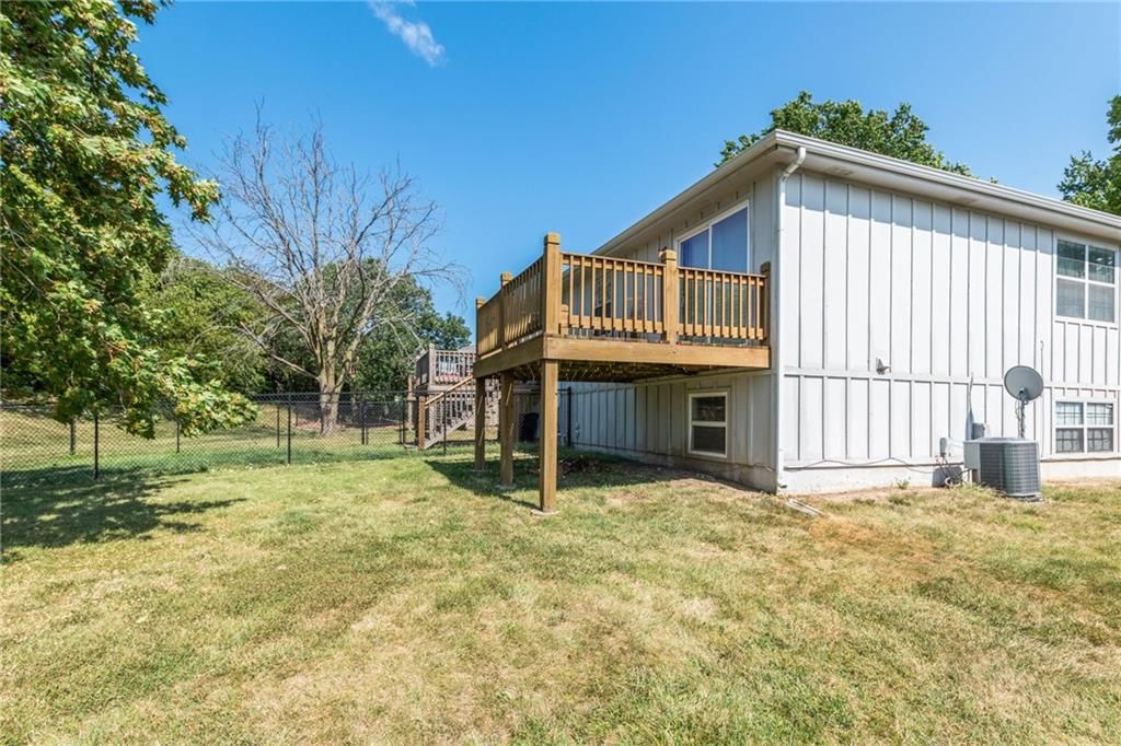 8668 N Hull Avenue — photo 46