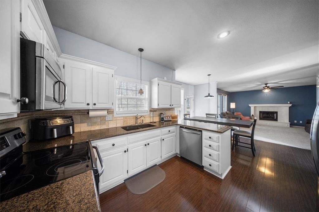 4822 Marion Street — photo 14