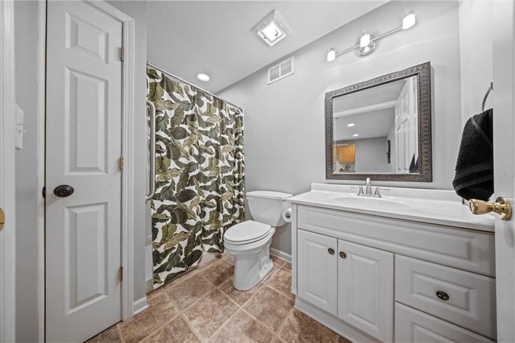 4822 Marion Street — photo 34