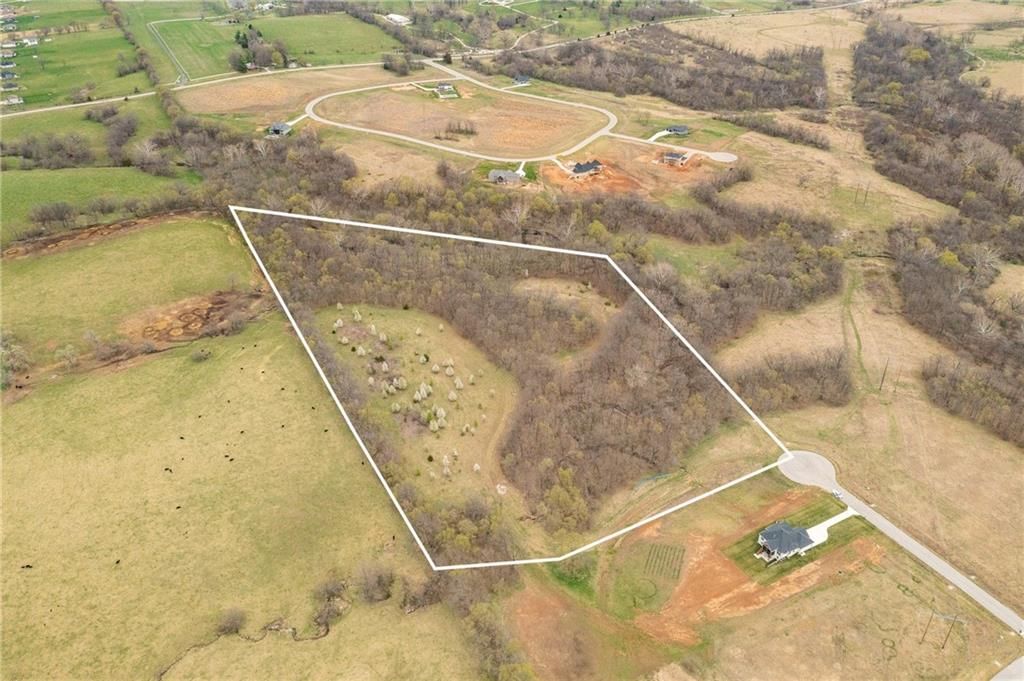 14400 Stringtown Court, Lake Lotawana, MO