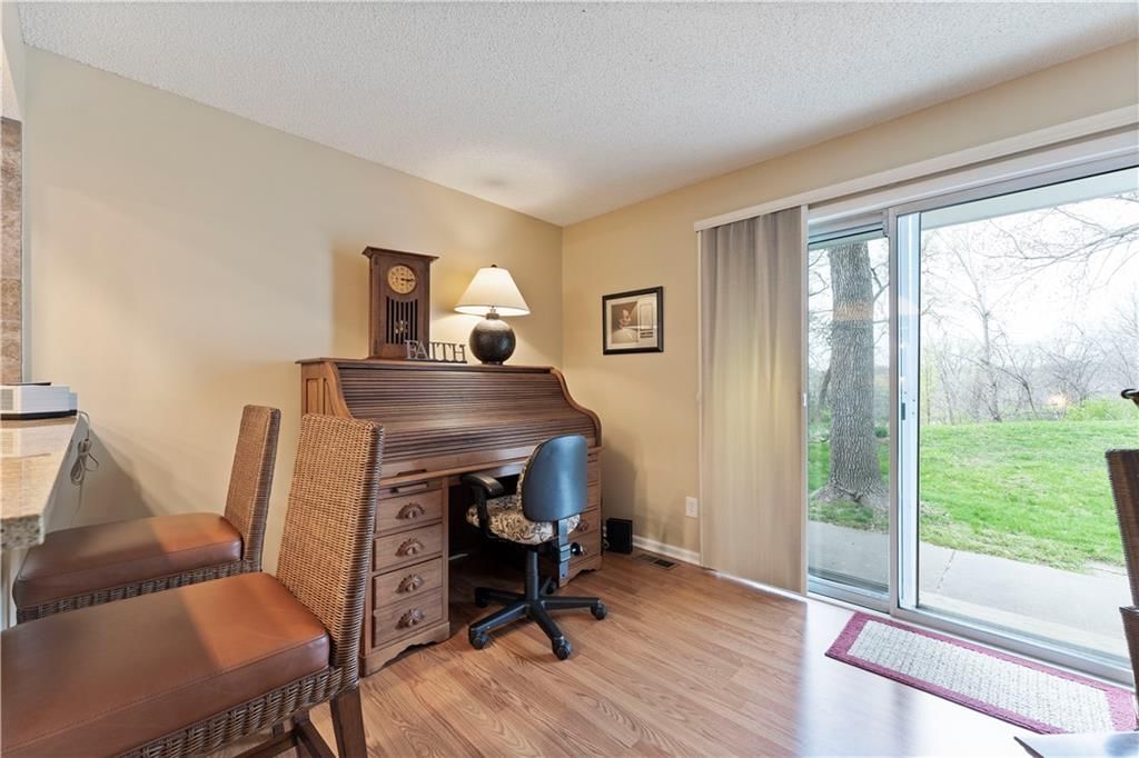 10558 FOSTER Street — photo 13