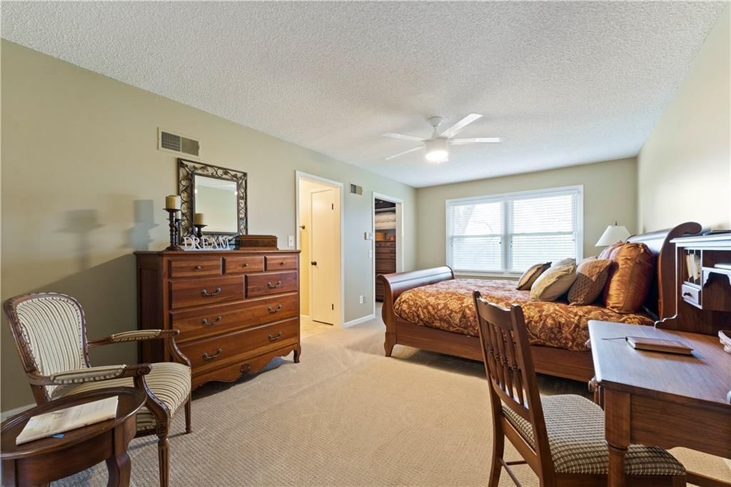 10558 FOSTER Street — photo 18