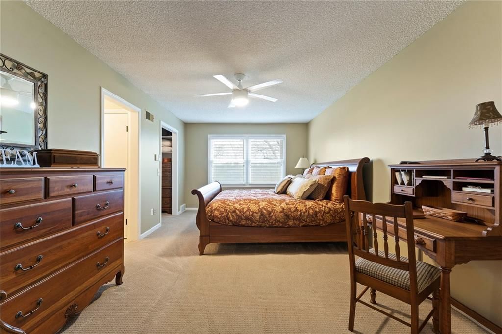 10558 FOSTER Street — photo 19