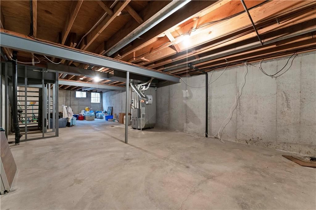 10558 FOSTER Street — photo 32