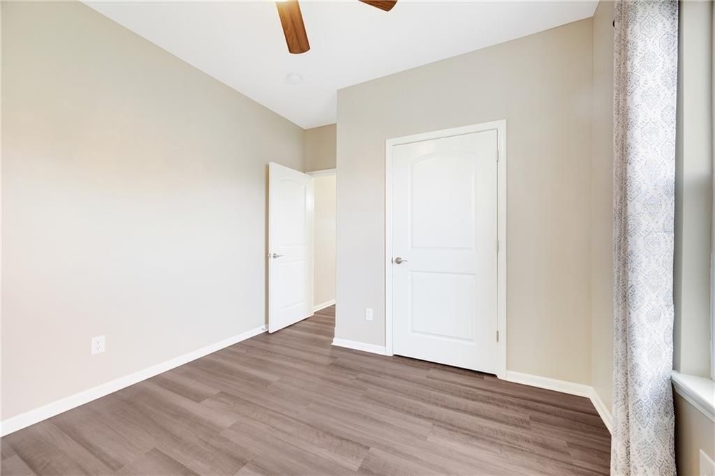 413 NE Poplar Court — photo 31