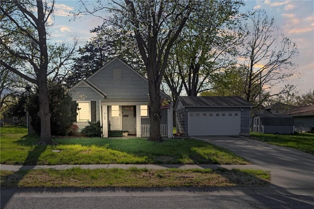 8136 Craig Street — photo 26