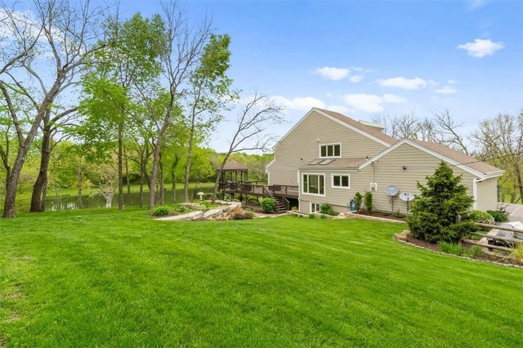 8950 Edgerton Road — photo 40