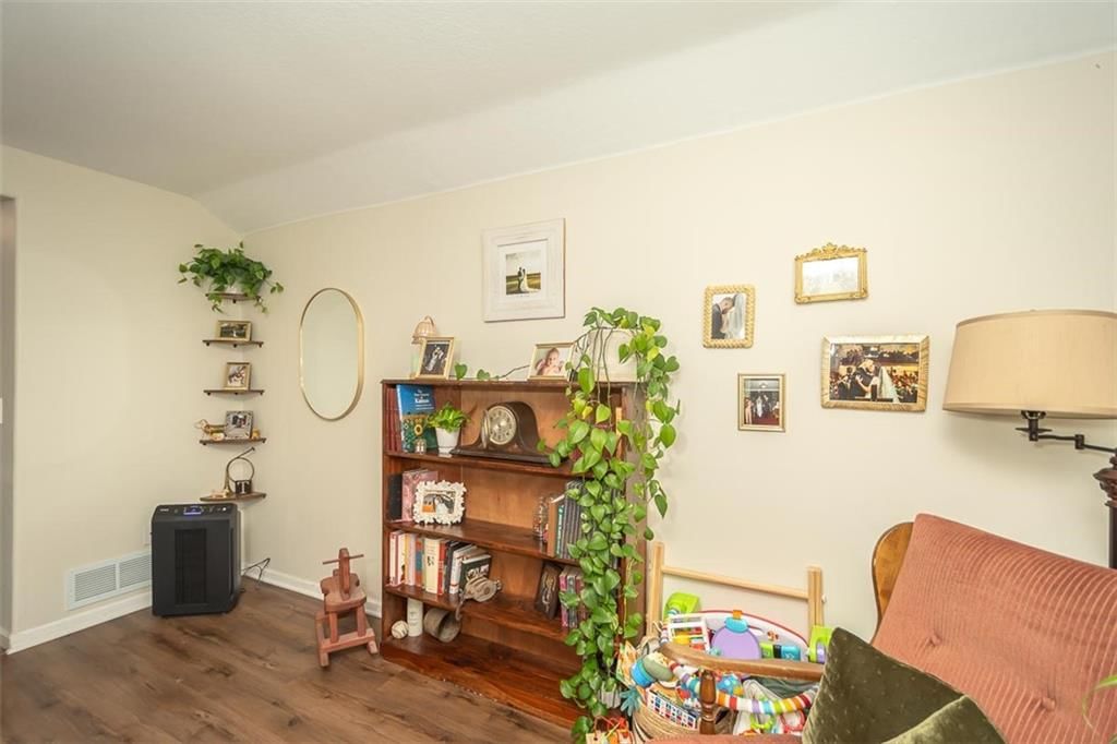 909 Liberty Street — photo 10