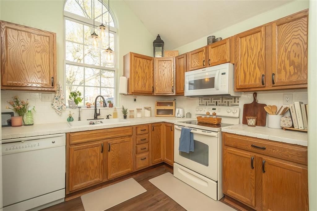909 Liberty Street — photo 12