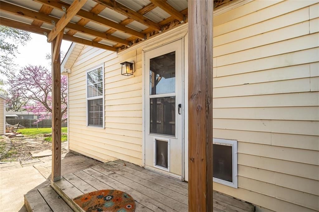 909 Liberty Street — photo 34