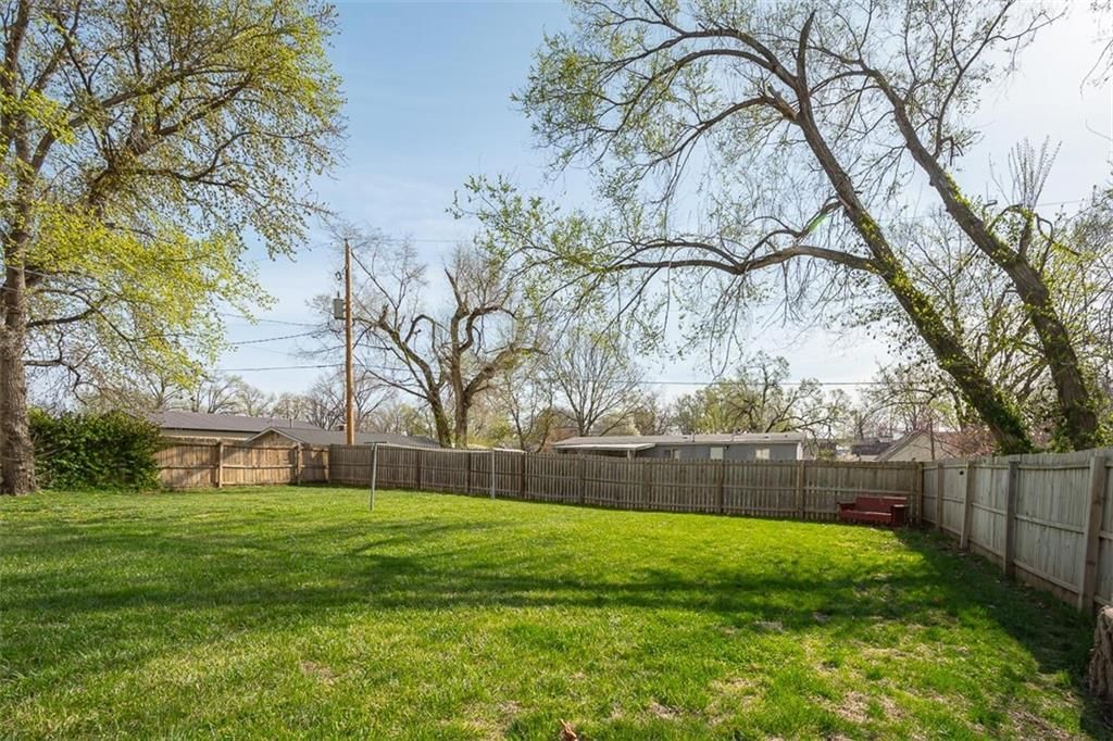 909 Liberty Street — photo 35