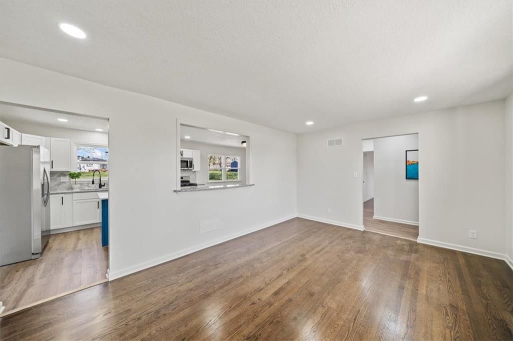 7318 Greeley Avenue — photo 6