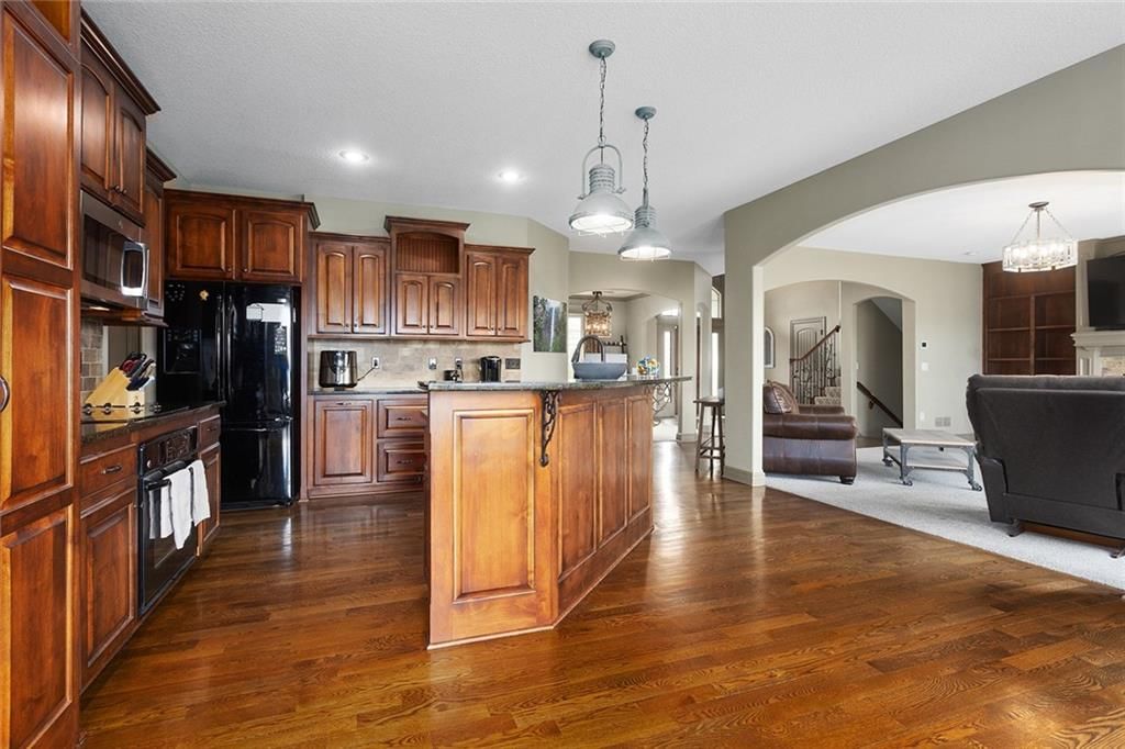 7615 N Amoret Avenue — photo 17