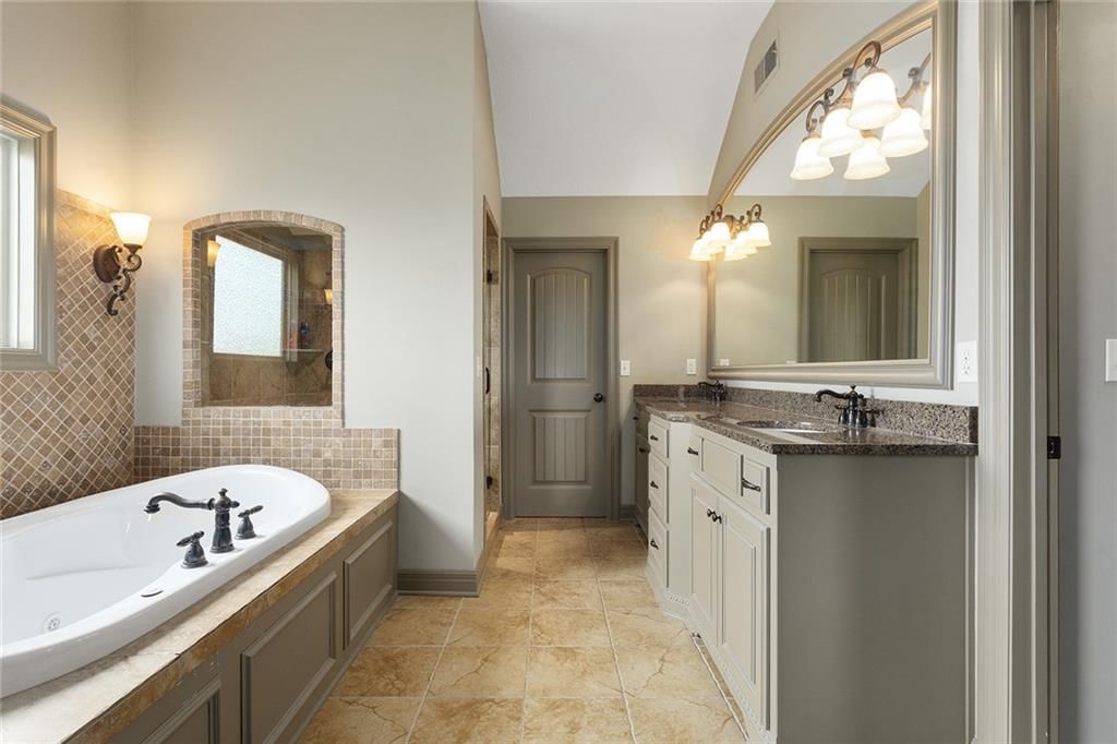 7615 N Amoret Avenue — photo 22