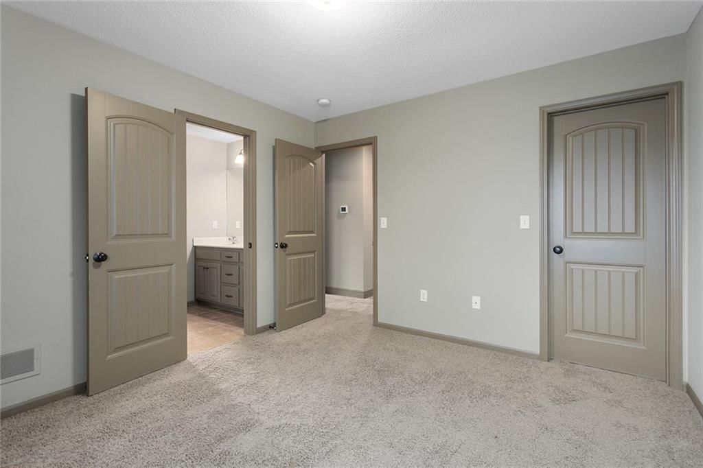 7615 N Amoret Avenue — photo 35