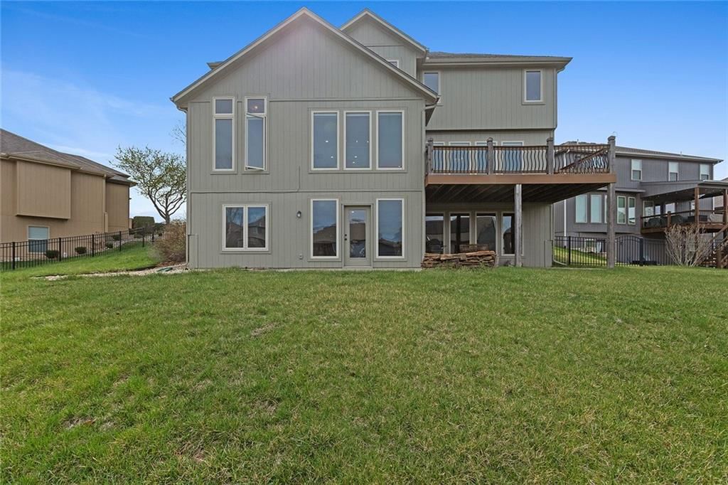 7615 N Amoret Avenue — photo 48