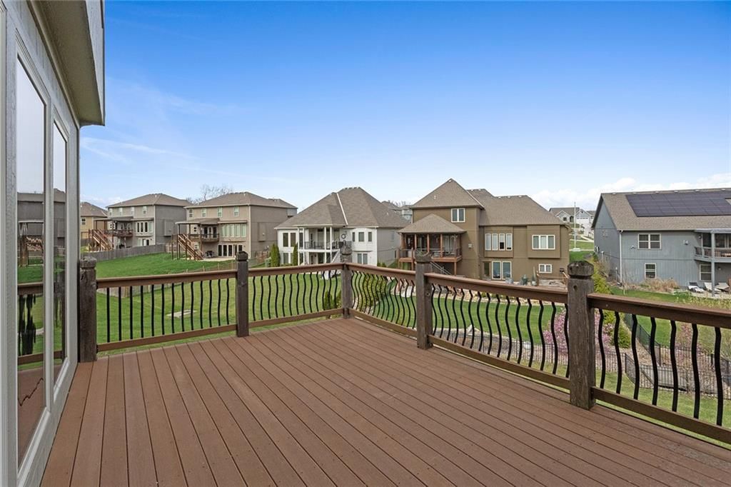7615 N Amoret Avenue — photo 49
