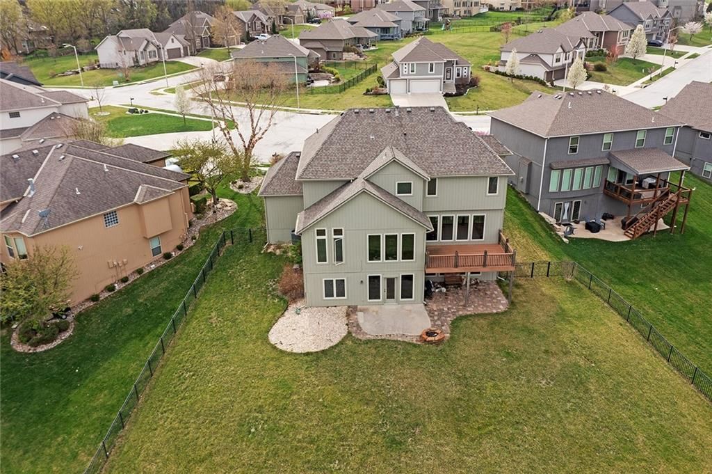 7615 N Amoret Avenue — photo 56