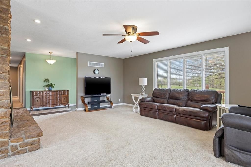 1628 E 400th Road — photo 11