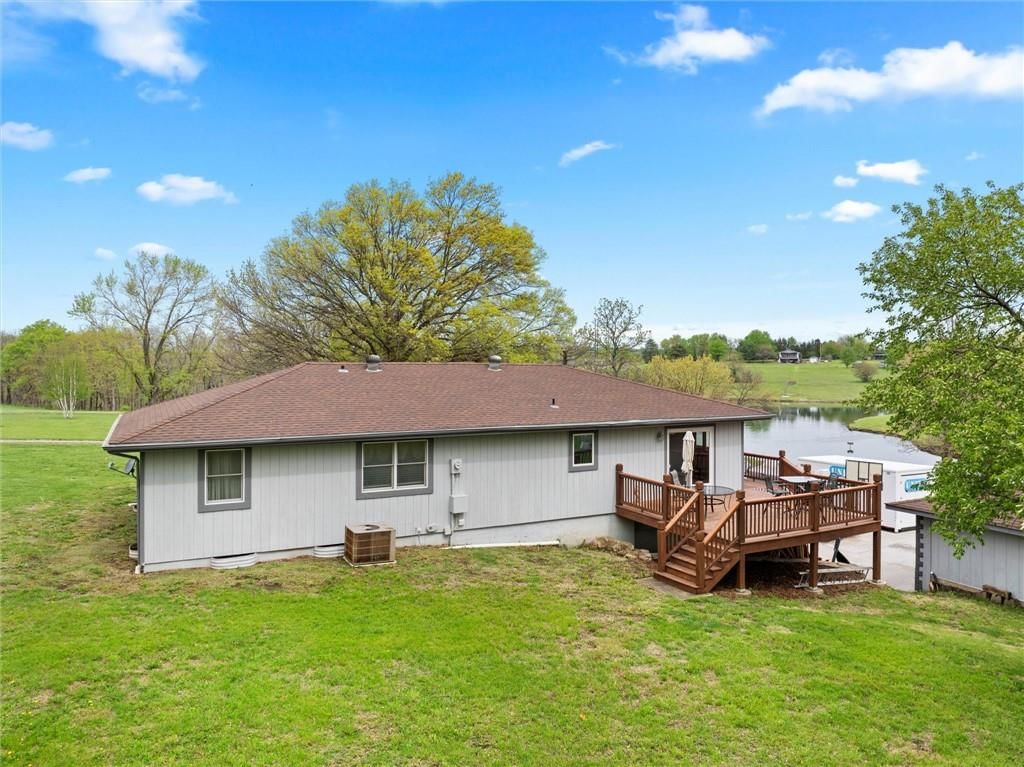 1628 E 400th Road — photo 34