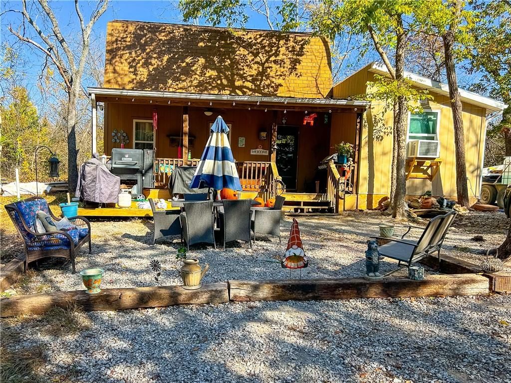 61 Wood Drive, Mound City, KS