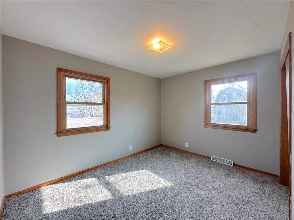 Photo 11 of 16 - 403 Highland Avenue