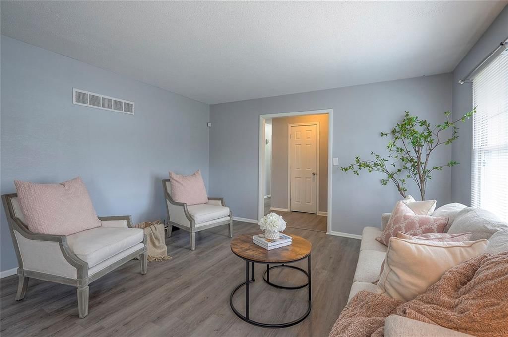 11816 Armitage Drive — photo 9