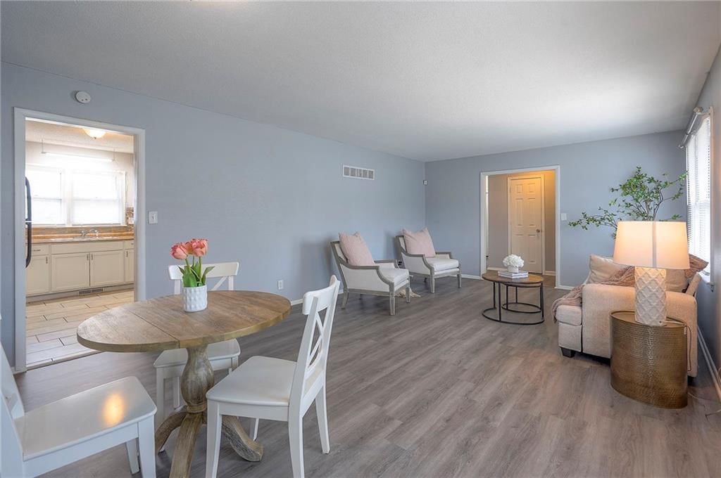 11816 Armitage Drive — photo 13