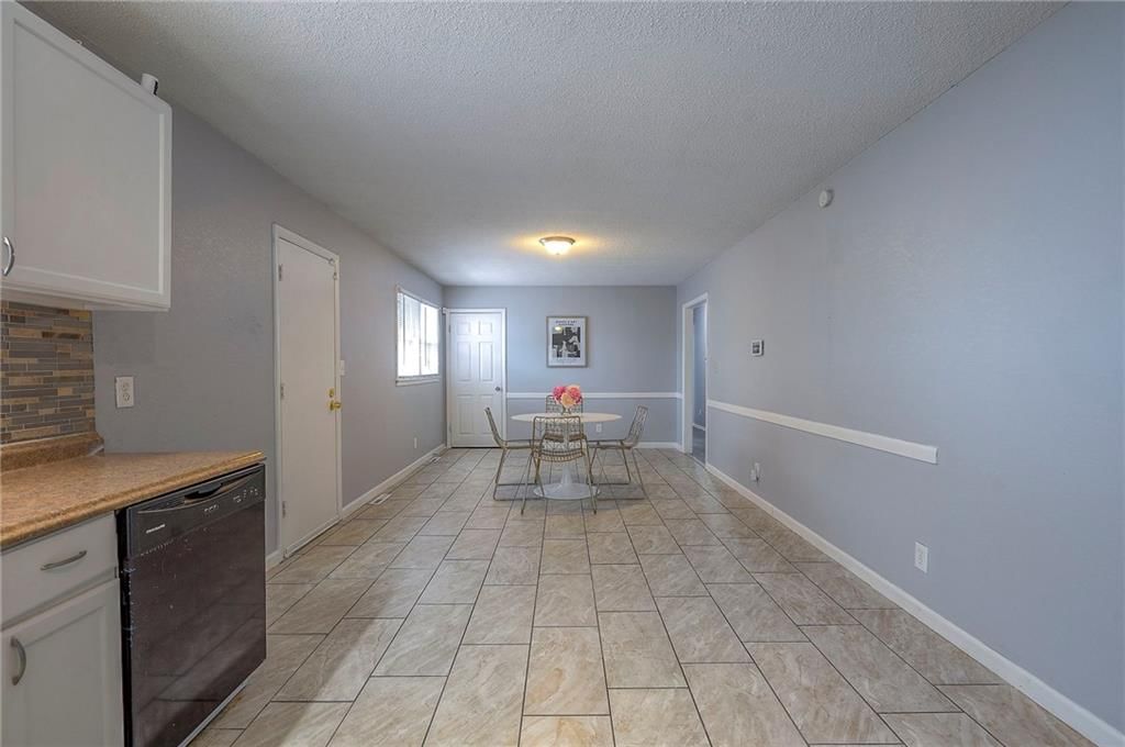 11816 Armitage Drive — photo 17