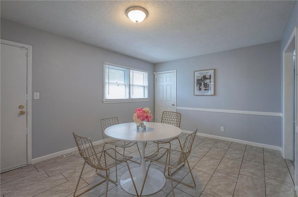 11816 Armitage Drive — photo 19