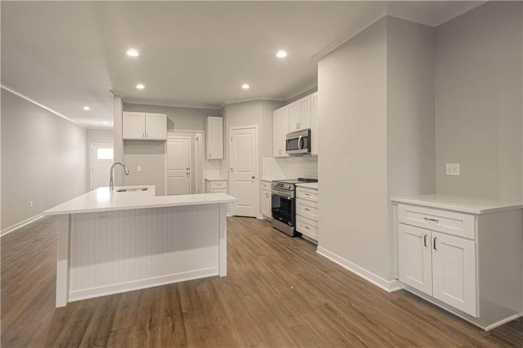 1083 N Findley Street — photo 9