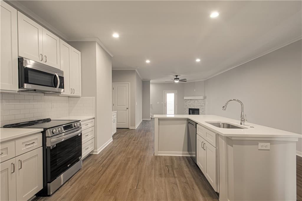 1083 N Findley Street — photo 12